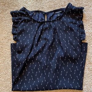 Torrid size 2 Arrow Blouse